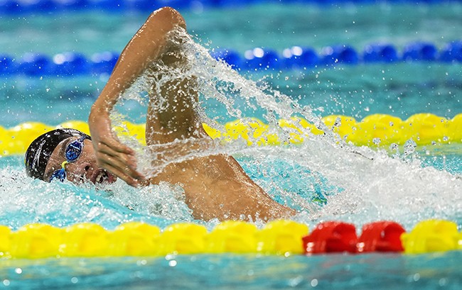 张展硕再破纪录 徐嘉余仰泳四连冠