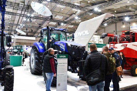 6.雷沃TN3004大马力拖拉机