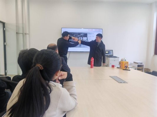 pa_10100000000058343_1762225454566_3600x2700_mo_