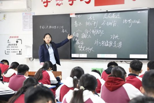 聊城东方中学与斗虎屯镇中学达成共建合作
