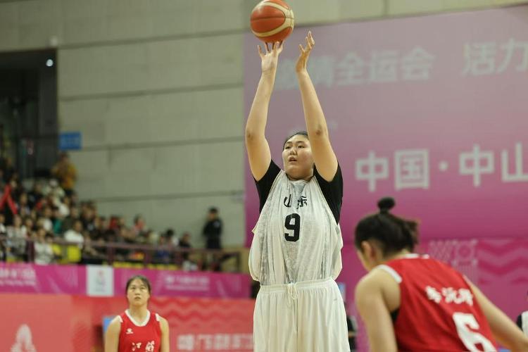 张子宇7场比赛87投81中拿下187分!山东队一路碾压轻取U18女篮冠军