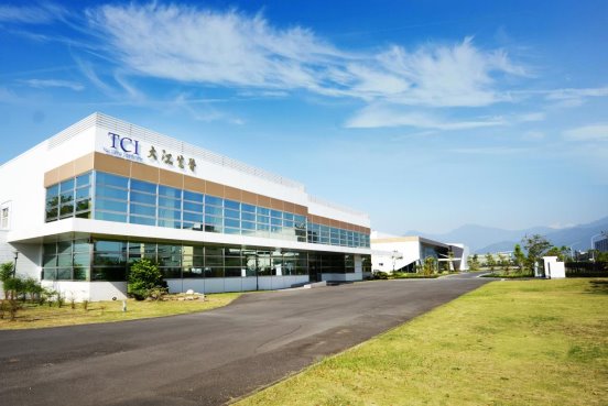 2025 保健品代工厂观察:大江生医的研发与合规实践