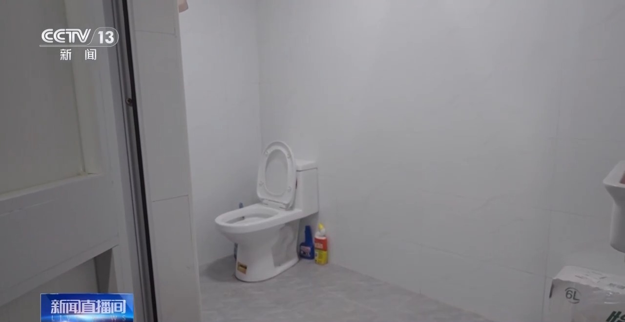 视频丨告别“拎马桶” 上海老旧房屋居民如何实现“卫生间自由”?
