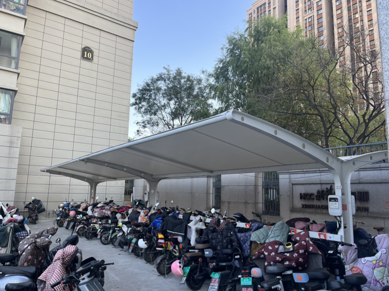 【民生保障百姓身边事】破难题、优服务、暖群体：新华社区民生实事交出“暖心答卷”(图1)