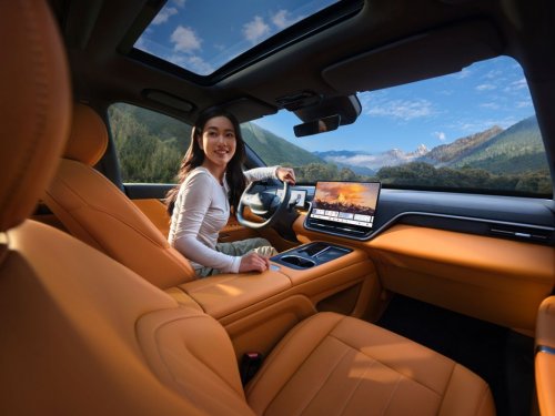 六座车座椅放倒能装货吗?东风奕派eπ008拓展空间+承载能力实测