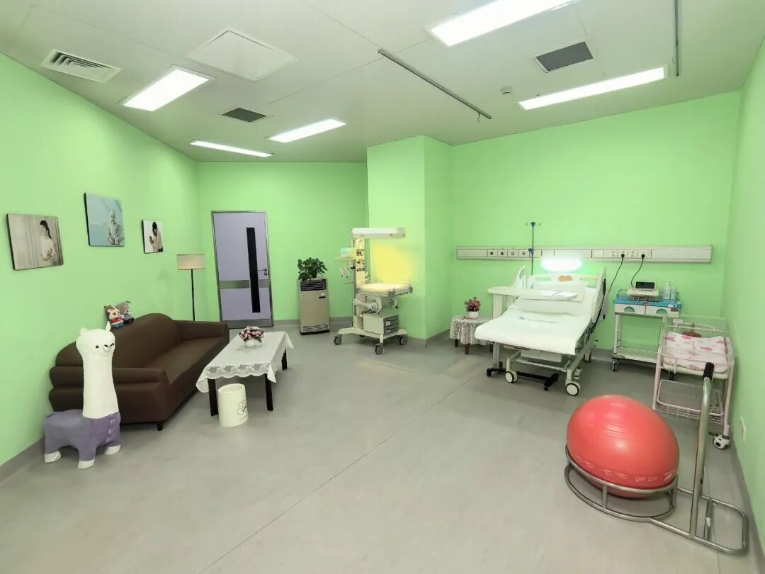 一屋定心安,全程享呵护——燕达医院产科产待一体化产房,让分娩温柔到家