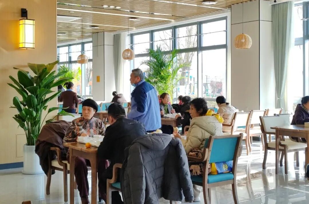 运营月余,济南起步区首个新加坡团队运营的养老机构获点赞