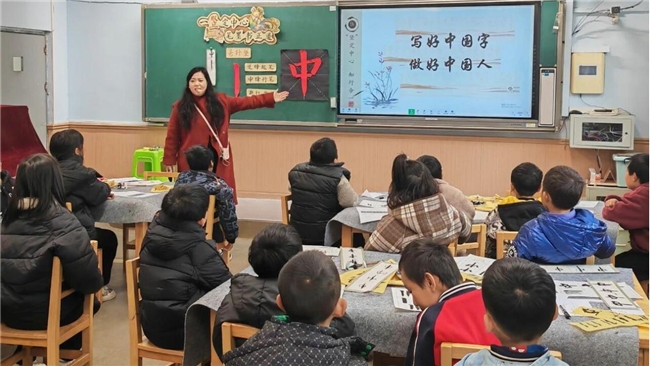 打造本真课堂 丰都县融智学校教育集团举办联合教研活动