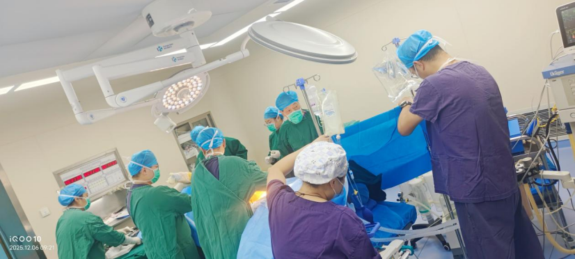 济南南郊医院骨一科联合多学科成功救治高龄复杂骨折患者