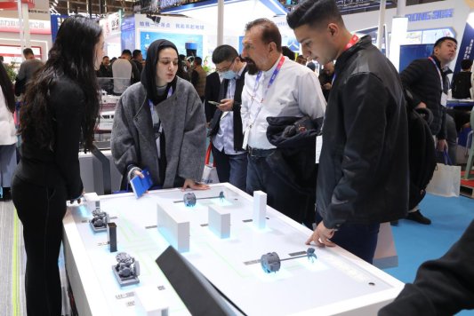 配图3-3:新能源船舶推进系统集成方案