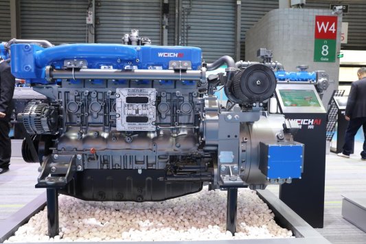 配图3-2:潍柴WP13甲醇增程器