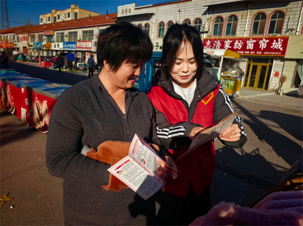 惠民县麻店镇:集市宣讲“零距离” 惠民政策暖民心