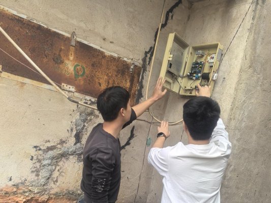 脱下“长衫”,扎根沃土——记湖南永州“00”后新烟农何新江