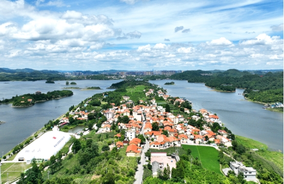 多彩贵州 爽爽贵阳 湖城清镇系列报道之二十四