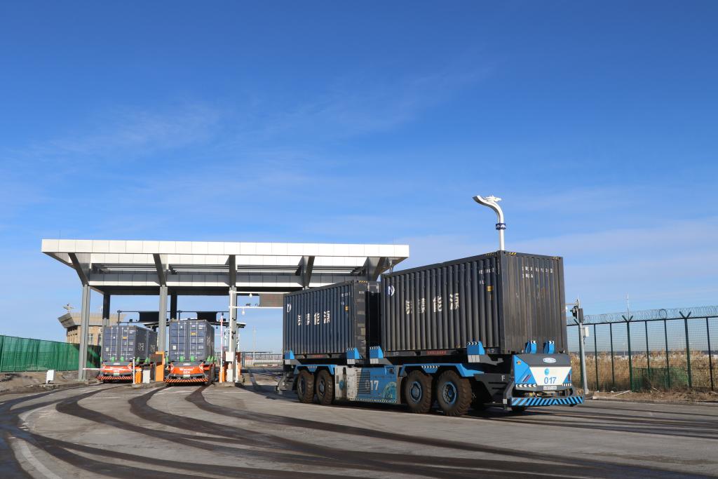 从海关数据看经济活力:货运量破亿吨 北疆陆路口岸涌动开放新活力