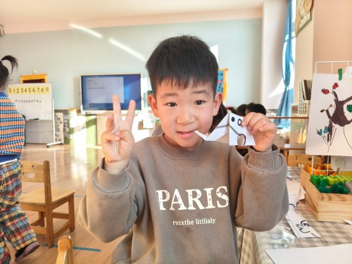 淄博淄川区柳泉幼儿园:指尖巧思 折出大象萌趣