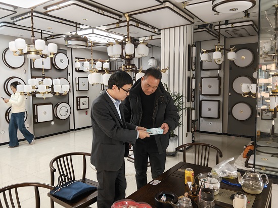 农行临西商城支行:金融知识进市场,暖心服务“零距离”