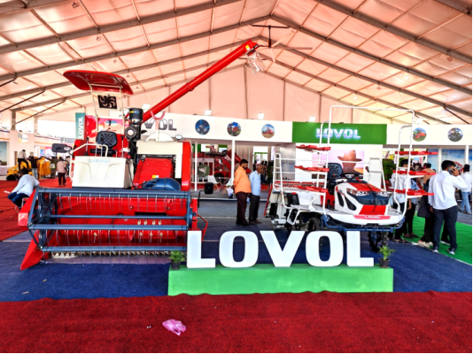 赋能印度农业现代化丨潍柴雷沃亮相第33届印度浦那国际农业展