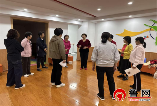 德州天衢新区长河街道德馨社区开展“以诗寻春 以声传情”诗歌朗诵活动