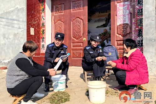 枣庄市公安局山亭分局:进村入户送平安