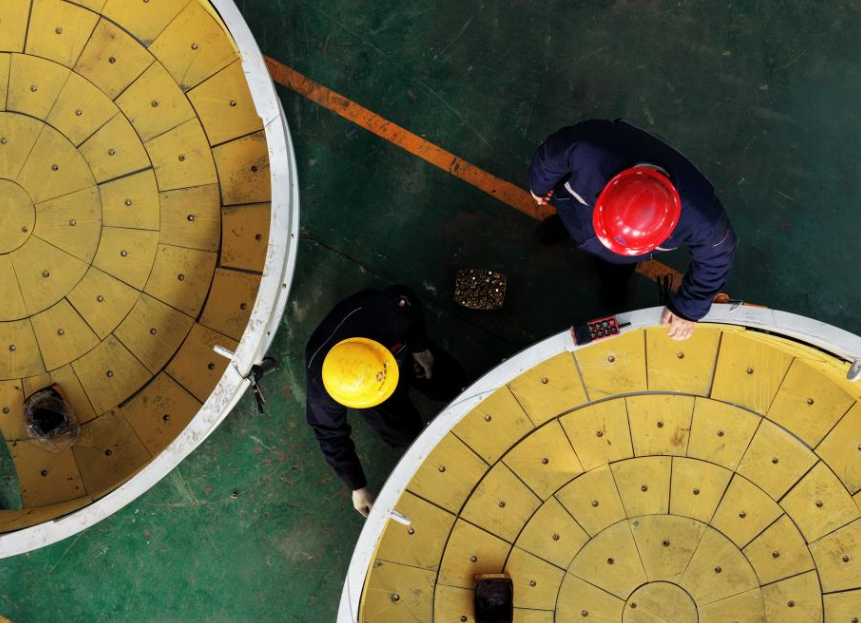 赶制订单生产忙