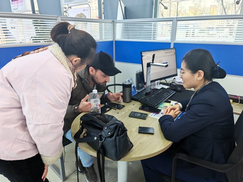山东移动阳谷分公司:一张手机卡连起中外情,营业厅涉外办理超给力