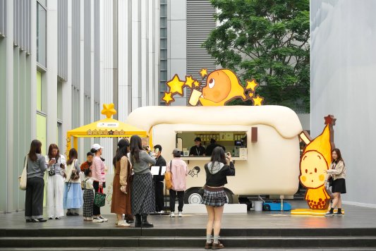 联名持续火爆,喜茶x星星人上线第二波新品提拉米苏·浓巧