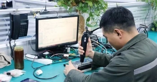 济南“智芯”赋能绿色电网 为每度电“碳”寻高效未来