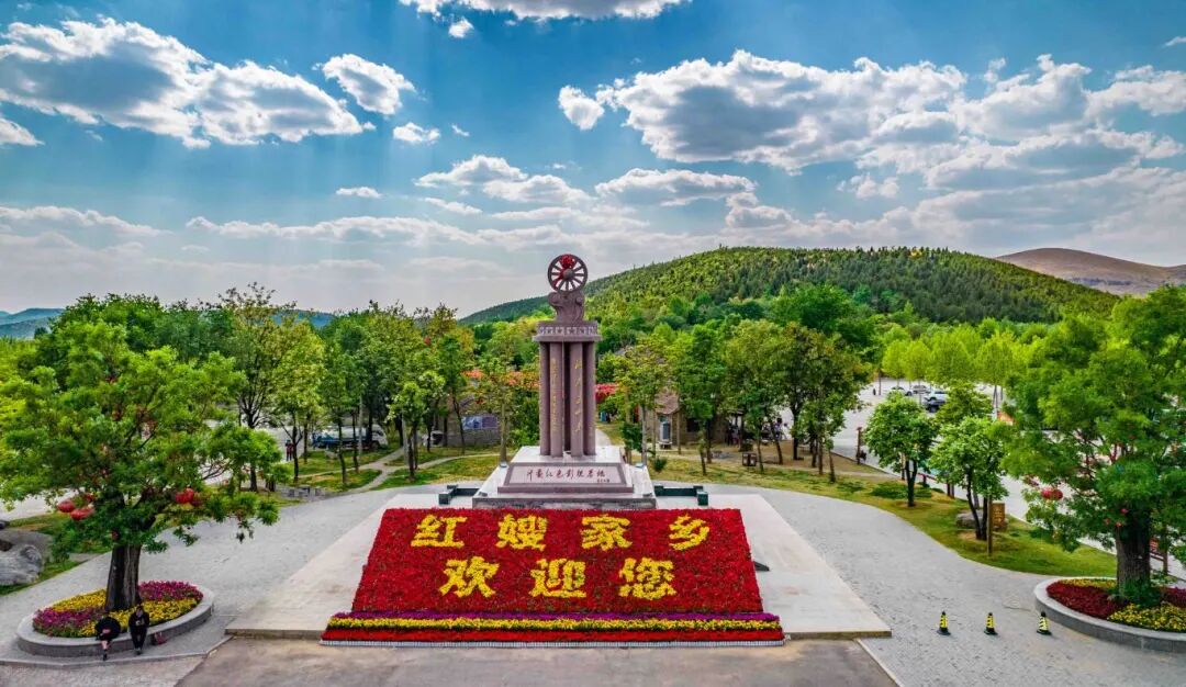 沂蒙魂 雕塑.jpg