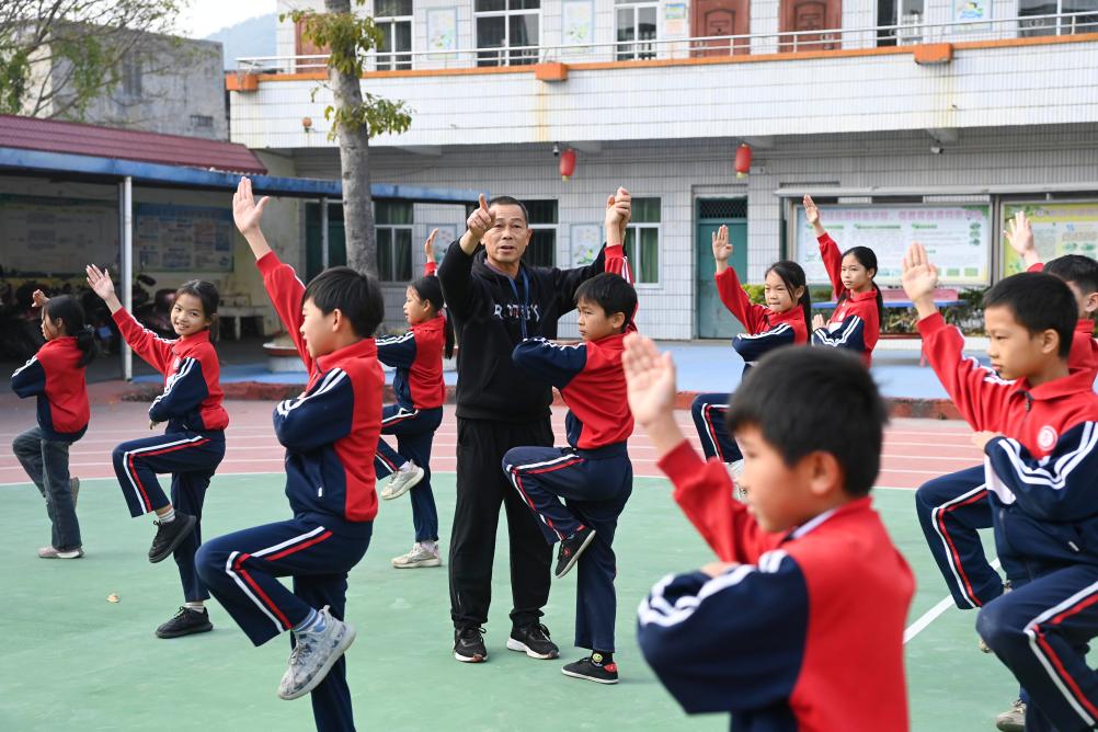 追光丨民族体育、AI赋能,这里的寒假体育作业“集体上新”