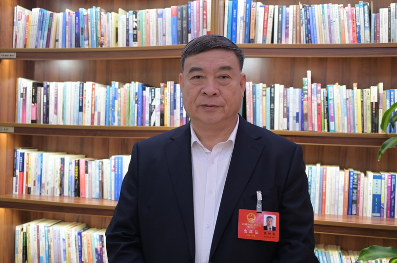 山东省人大代表裴树清:建议试点设立“企业社会工作组”