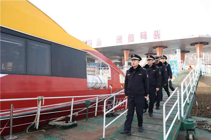 青岛西海岸新区综合行政执法局开展“春运”水路运输执法大检查