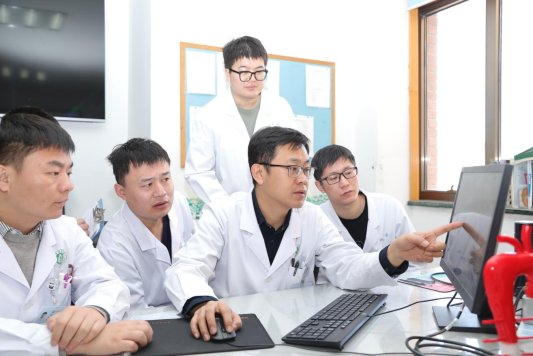 �c�������r(sh��)ը�������������� ���_(t��i)ع���t(y��)ԺѪ������ɲ�Ĥ���[��