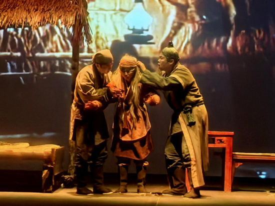 一步一景皆入戏，穿越千年见孝心——沉浸式情景剧《鹿乳奉亲》在郯国古城温情上演