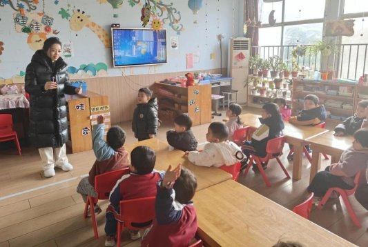 趣味宣讲学防拐 用心守护伴童行