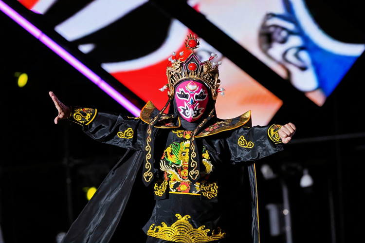 万宁上演三城联动海珠中海春晚 成观察自贸港民生温度生动窗口