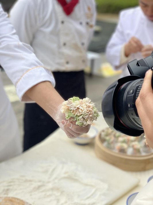 682443b05b21e4b954ea34a45280c325