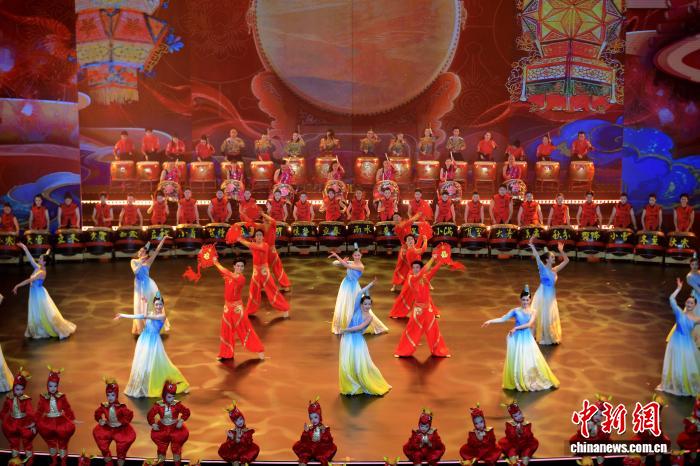 跨境春晚:穿海峡越南洋的“延展”与“回响”