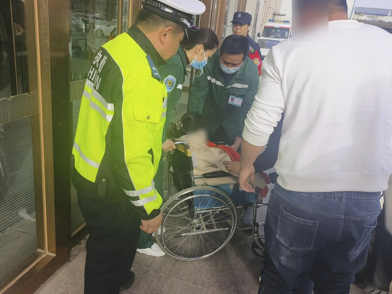 7分钟接连两次紧急救助!聊城市东昌府区交管大队争分夺秒护航生命