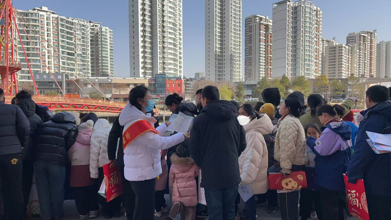 招商银行临沂分行开展岁末年初防范非法金融活动宣传