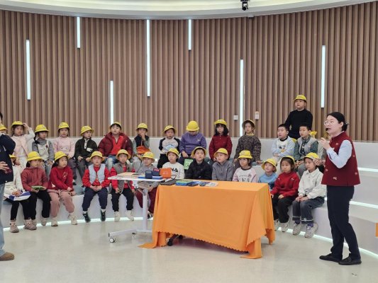 50ae2dee9a48648c8f9339b7cc473e52