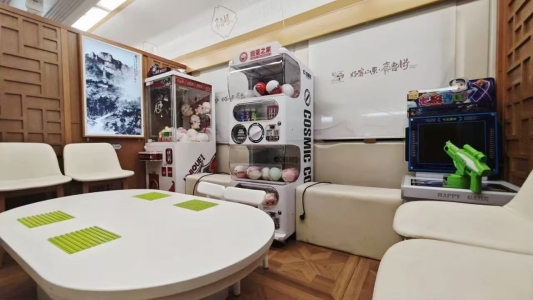 “齐鲁1号”旅游列车内空间一角(崔永久摄)