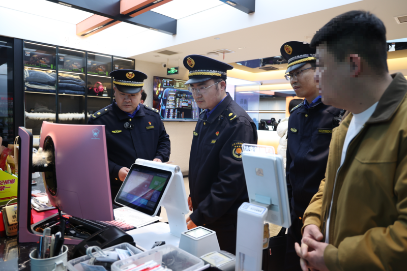 青岛西海岸新区综合行政执法局开展寒假“护苗”行动