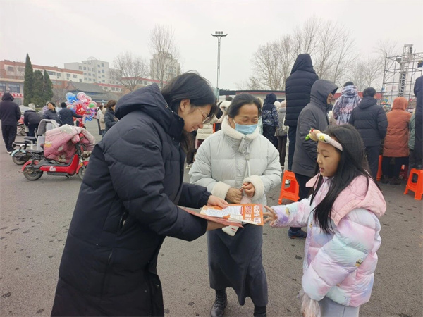 阳信县信城街道:元宵灯火暖人心 安全宣传伴身旁