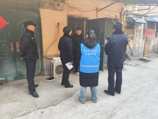 济宁市任城区阜桥街道刘庄社区:警网联动解纠纷 停车矛盾巧化解