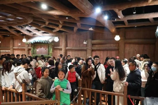 4222f8a6d955ebb44aff5d7a1432f357