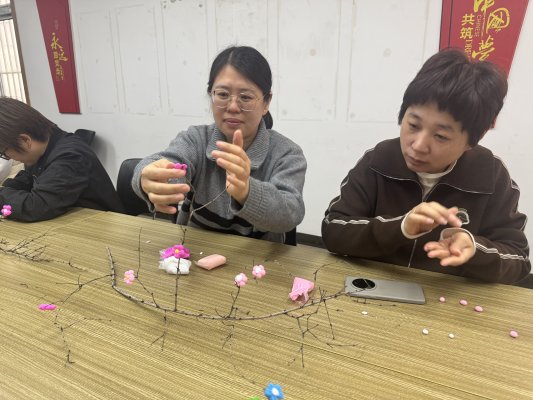 ffd0d9f99be376f6f0ec43ef85184f7