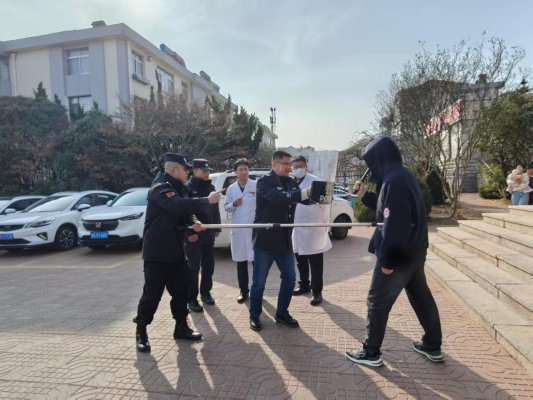 警医联动练精兵 共筑平安医院防线