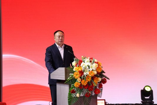 e0d750b9bf1941321a8ad2d836e3e635