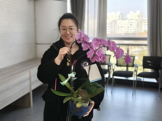 ea7277bdc8cdb5a8104911367b86a835